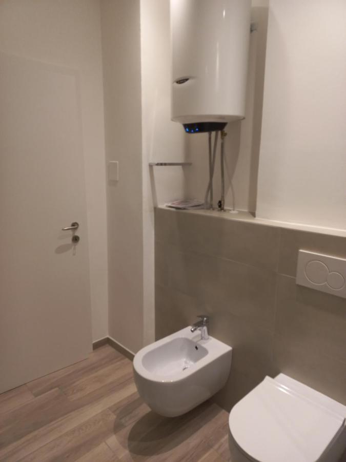 Studio-Appartment - Hotel Lux Merano Exteriör bild