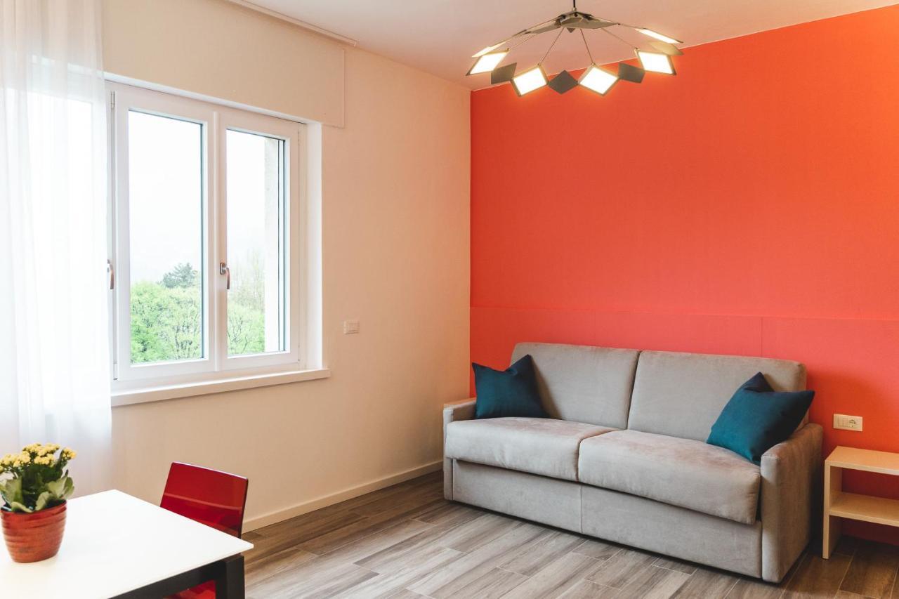 Studio-Appartment - Hotel Lux Merano Exteriör bild